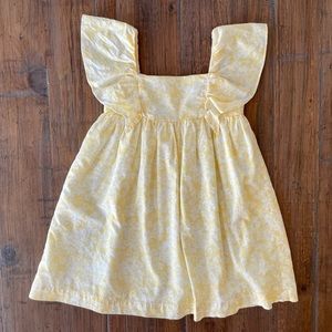 Edgehill Collection pale yellow flutter sleeve dress, size 4